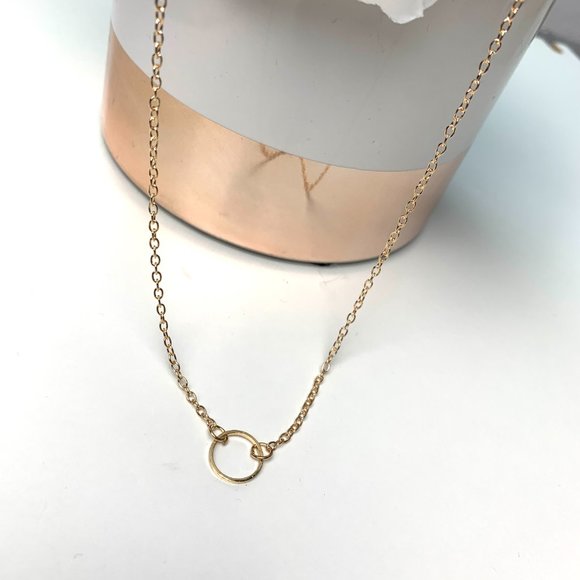 HAZEL MINIMALIST GOLD CIRCLE PENDANT NECKLACE - Picture 3 of 4